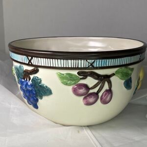 Mikasa ‘Garden Harvest’ bowl KT439